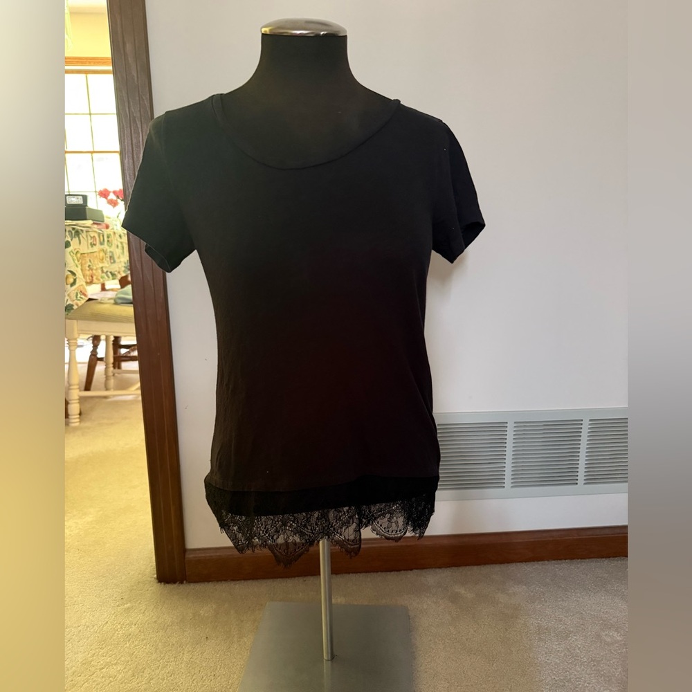 J Crew Women's Top Size extra Small Solid Black Lace Trim Short Sleeve tee